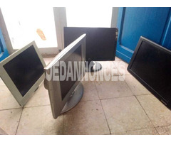 3 écrans ordinateur+TV LCD