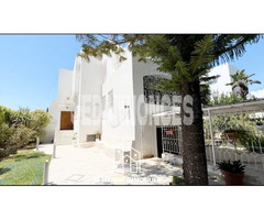 Villa en S5 de 600m² au Manar 1