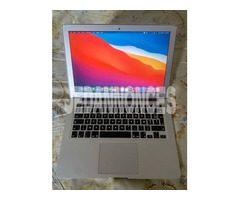 MacBook Air i5 4GB 128GB 2013