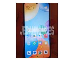 Téléphone redmi 10c 4/64 à vendre tel 33990785