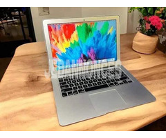 Macbook air 2014 11" i5 4g ram 128g ssd