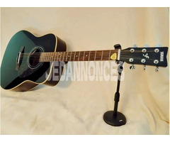 Guitare YAMAHA F370