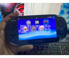 PSVITA Patchè 4GB fiha des jeux