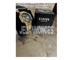 A vendre deux montres versus versace