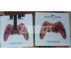 manette wireless white shark