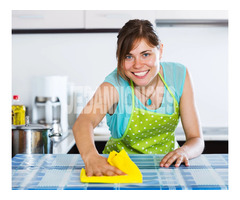 FEMME DE MENAGE CUISINIERE COUCHANTE