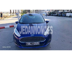 FORD FIESTA TETANIUM PREMIÈRE MAIN