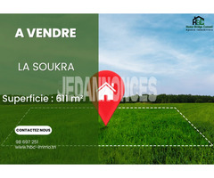 Terrain de 611 m² à la Soukra