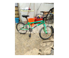 a vendre BMX bon état